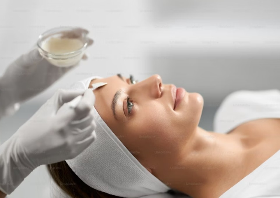 Face Tightening Facial (60 Minutes) $80